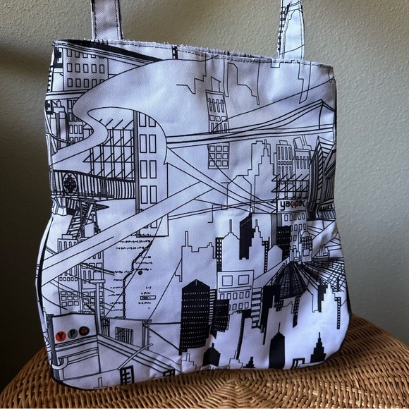Yak Pak City Scape Shoulder bag - Rare - Picture 3 of 4